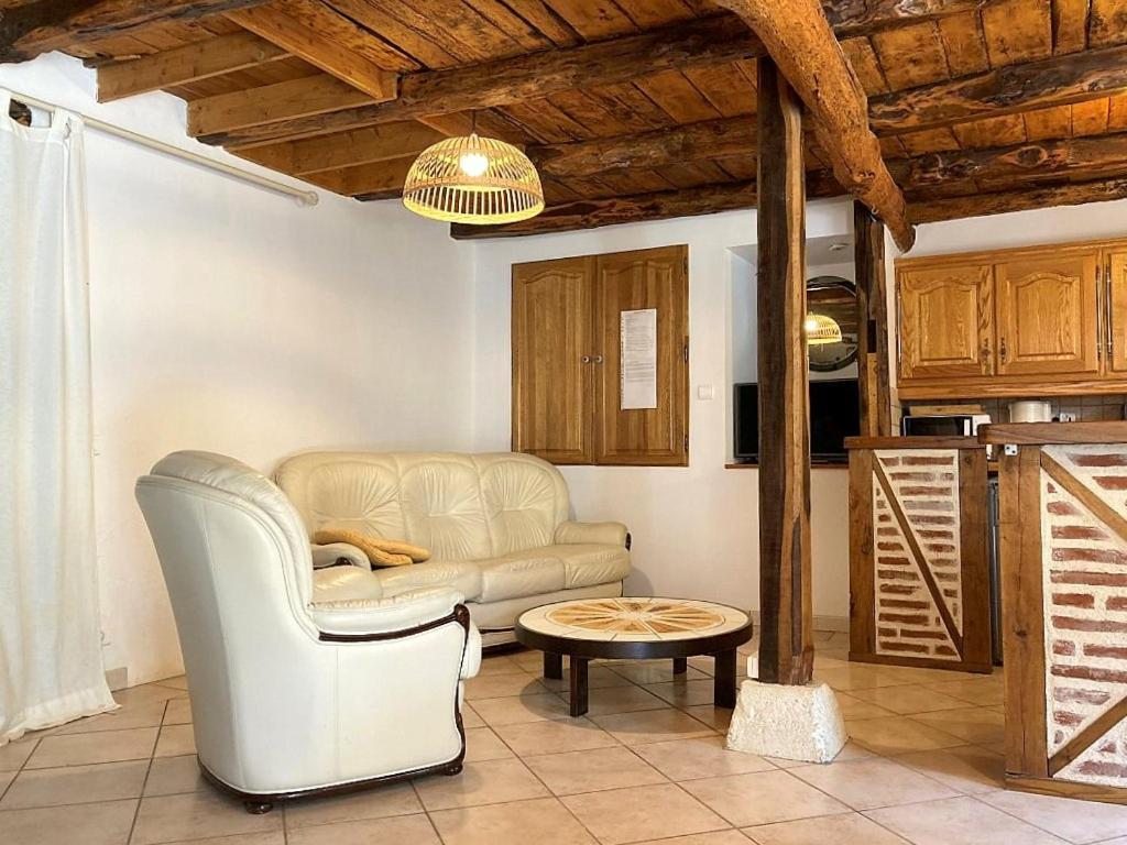 Location Gite Entre Cahors Et St Cirq Lapopie Arcambal Eksteriør billede
