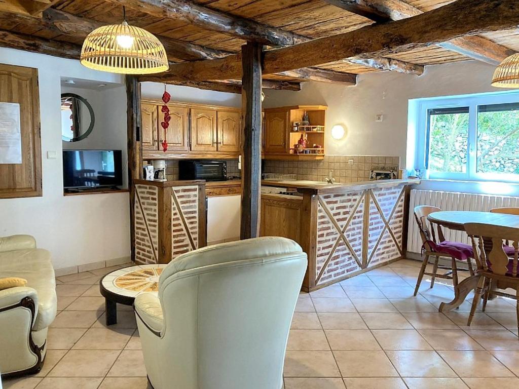 Location Gite Entre Cahors Et St Cirq Lapopie Arcambal Eksteriør billede